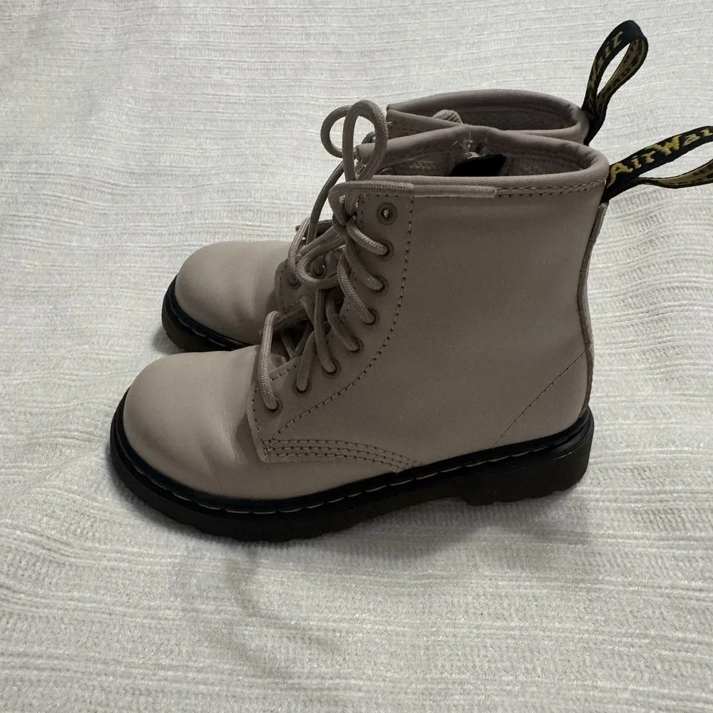 Dr Martens Kids 1460 Boots Lot Pink Patent Beige Lace Up Youth Size 9